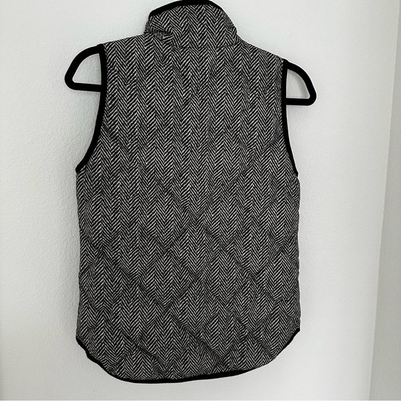 J Crew Quilted Herringbone Full Zip Vest Down Filled Black White Size XXS Women - Picture 5 of 11
